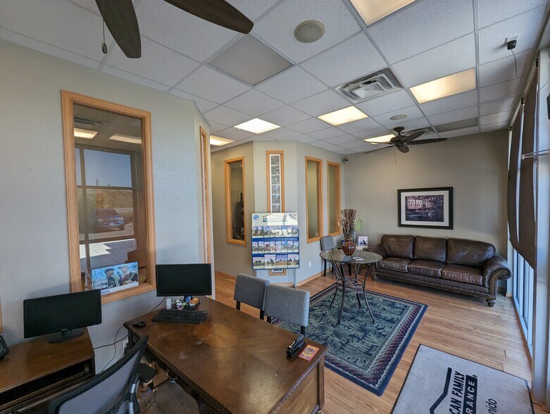 412 Eagleridge Blvd, Pueblo, CO à louer - Photo intérieure – Image 3 sur 17