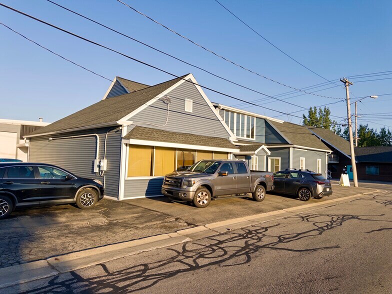 15 Martin St, Webster, NY à louer - Photo de l’immeuble – Image 2 sur 10