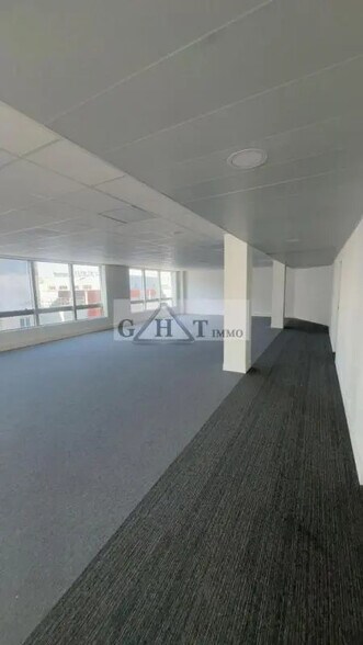 Bureau dans Saint-Ouen-sur-Seine à louer - Photo de l’immeuble – Image 3 sur 5