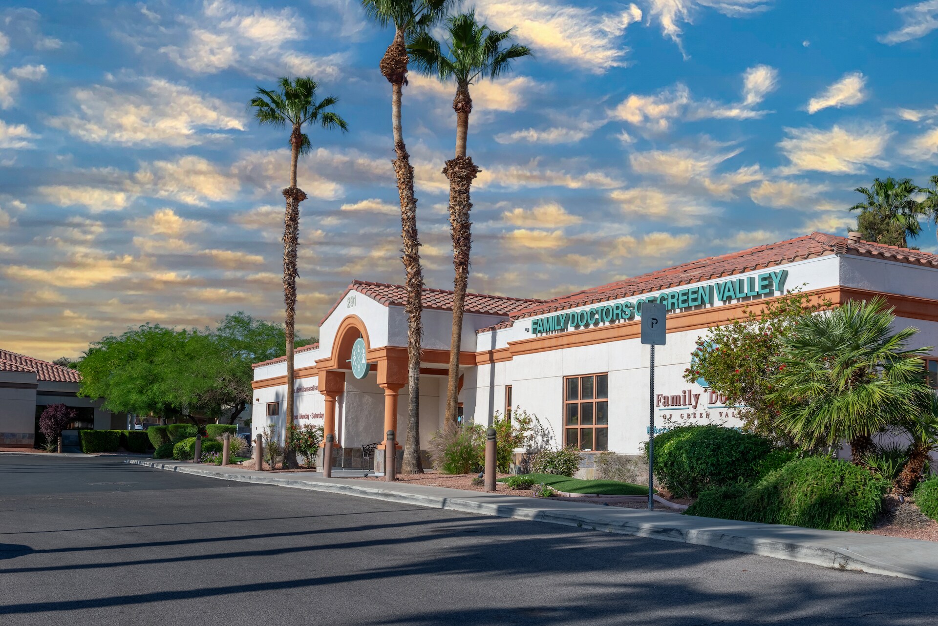 291 N Pecos Rd, Henderson, NV à louer Photo de l’immeuble– Image 1 sur 7