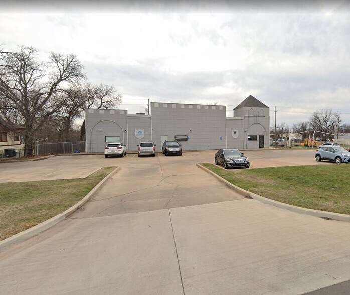 712 SW E Ave, Lawton, OK à vendre - Photo de l’immeuble – Image 2 sur 3
