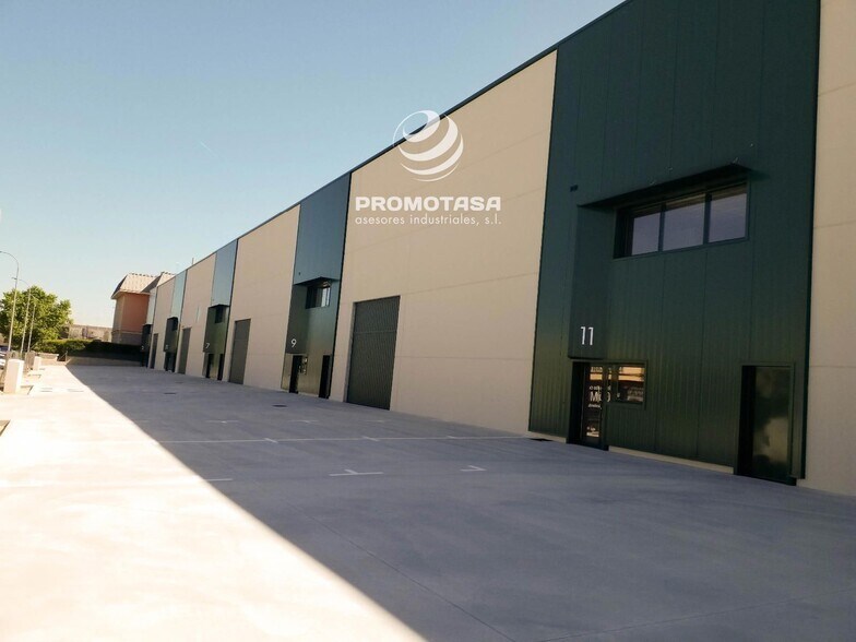 Industriel/Logistique dans Arganda del Rey, Madrid à vendre - Photo de l’immeuble – Image 2 sur 12