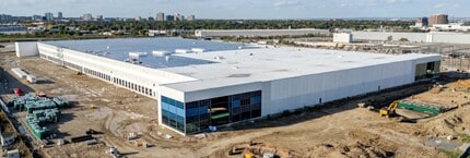 8000 Dixie Rd, Brampton, ON à louer Photo de la construction– Image 2 sur 4