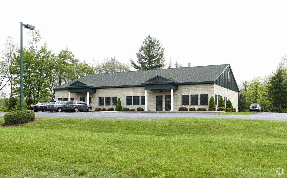 272 Tilton Rd, Northfield, NH à vendre - Photo principale – Image 1 sur 9