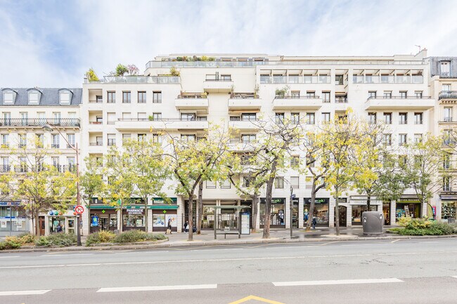 Plus de détails pour 57-63 Avenue Des Gobelins, Paris - Local commercial à louer
