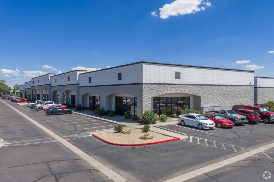 7143 E Southern Ave, Mesa, AZ à louer - Photo principale – Image 1 sur 5