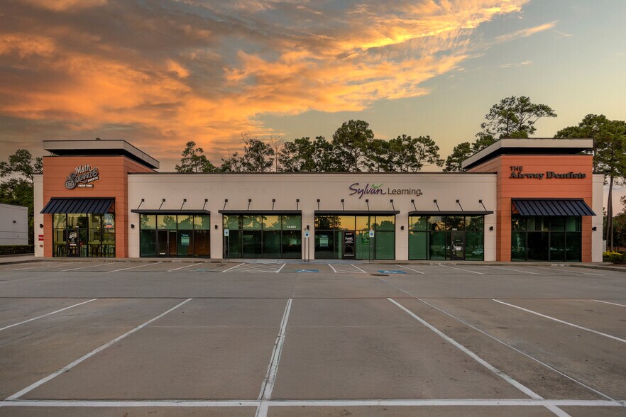 16402 W Lake Houston Pky, Houston, TX à louer - Photo de l’immeuble – Image 2 sur 4