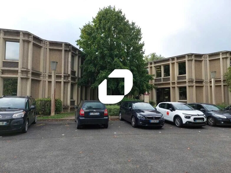 Bureau dans Saint-Aubin à louer - Photo de l’immeuble – Image 1 sur 11