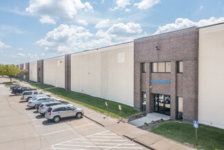Plus de détails pour 4360 112th St, Urbandale, IA - Industriel/Logistique à louer