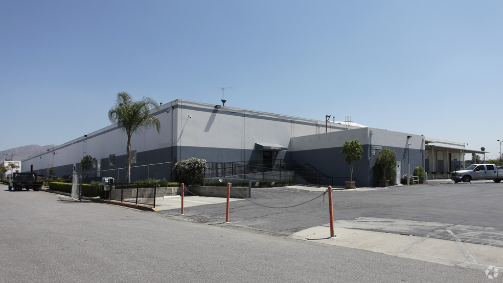 3016 Kansas Ave, Riverside, CA à louer - Photo de l’immeuble – Image 1 sur 10