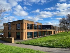 Newcomen Way, Colchester à louer Photo de l’immeuble– Image 1 sur 5