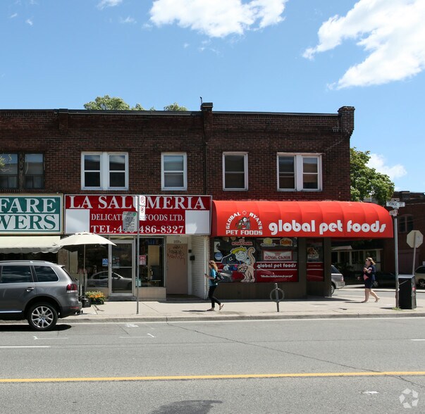 2019 Yonge St, Toronto, ON à vendre - Photo principale – Image 1 sur 1