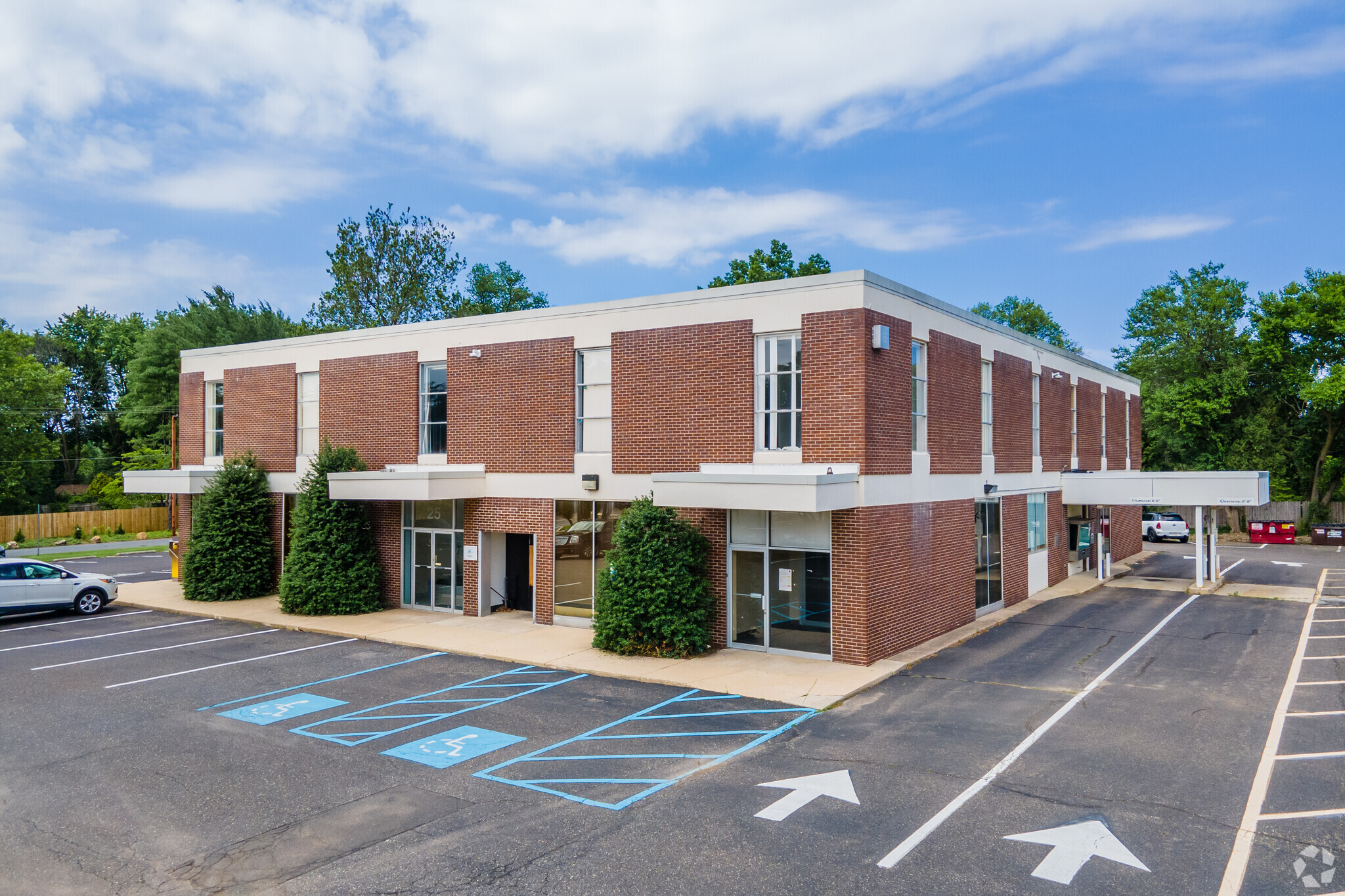 25 W Skippack Pike, Blue Bell, PA à louer Photo de l’immeuble– Image 1 sur 5