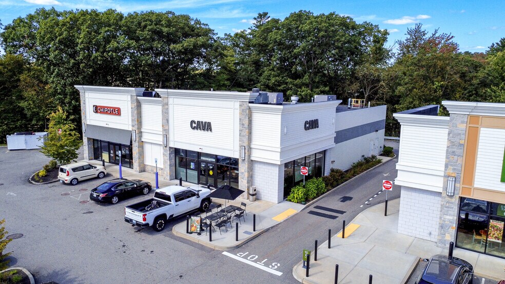 473 Putnam Pike, Greenville, RI à louer - Photo de l’immeuble – Image 2 sur 11