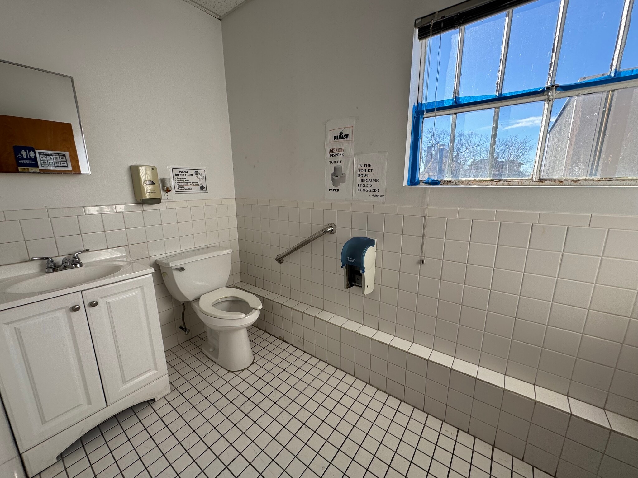 3902 Bell Blvd, Bayside, NY à louer Photo intérieure– Image 1 sur 1
