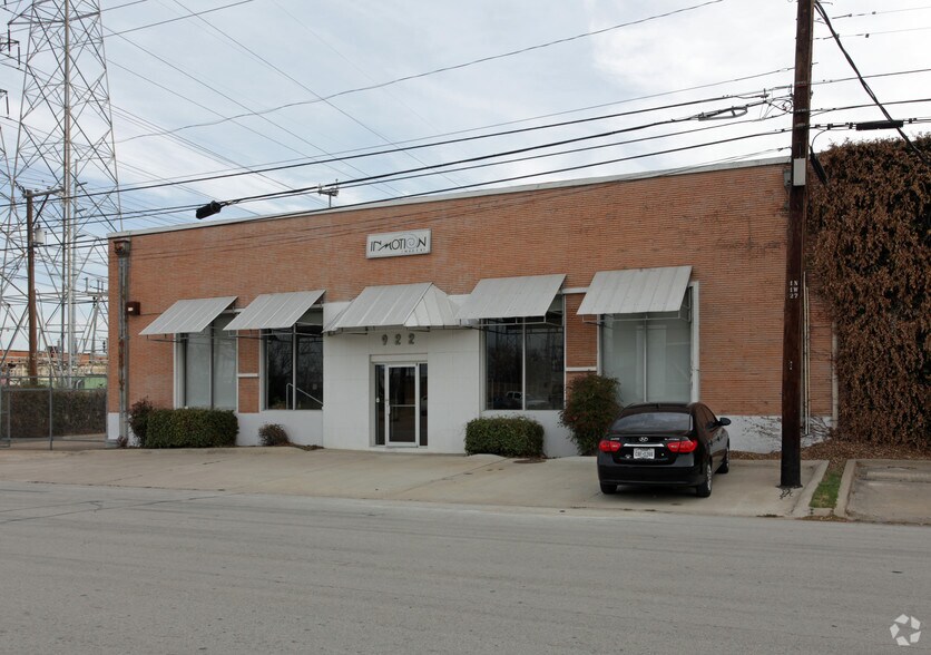 922 Dragon St, Dallas, TX à vendre - Photo de l’immeuble – Image 2 sur 26