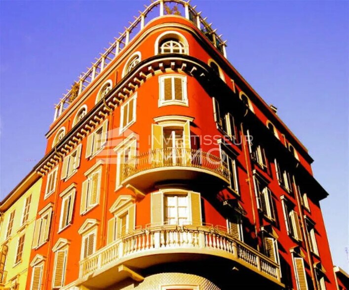 Local d'activités dans Champigny-sur-Marne à vendre - Photo de l’immeuble – Image 1 sur 4