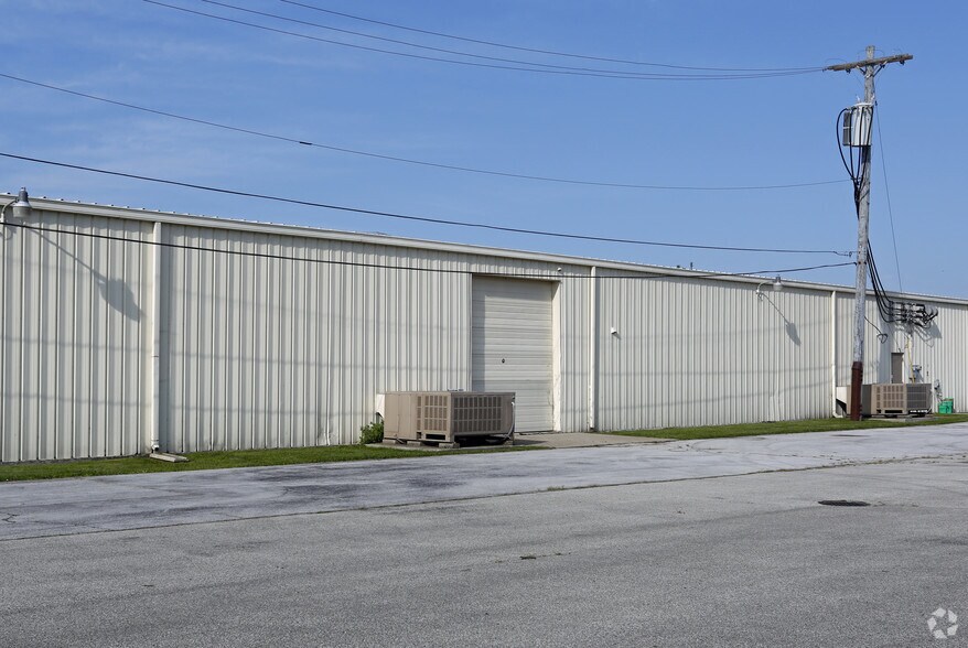 6100 American Rd, Toledo, OH à vendre - Photo de l’immeuble – Image 3 sur 5