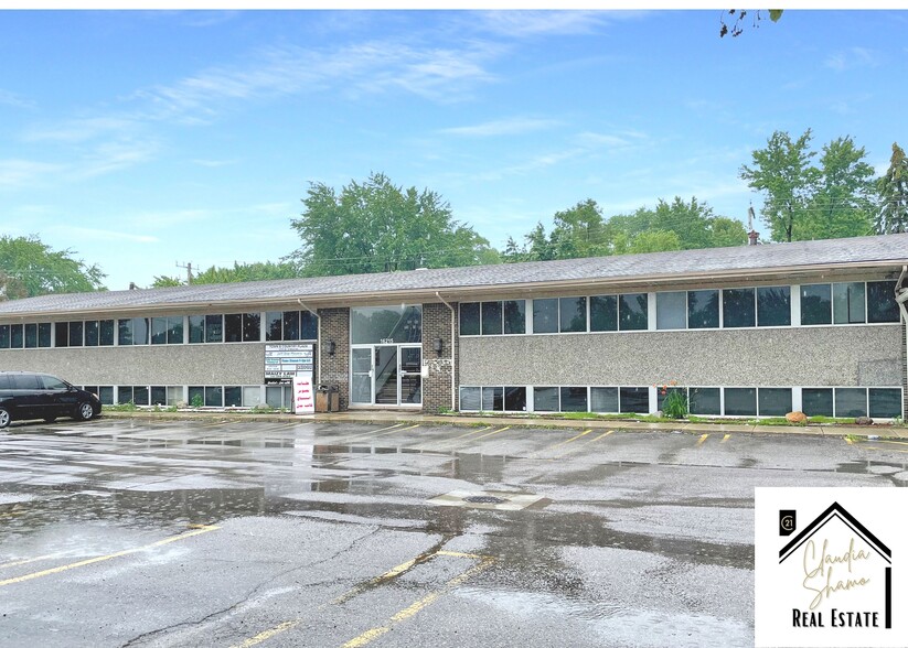 16215-16261 W 12 Mile Rd, Southfield, MI à louer - Photo de l’immeuble – Image 2 sur 26