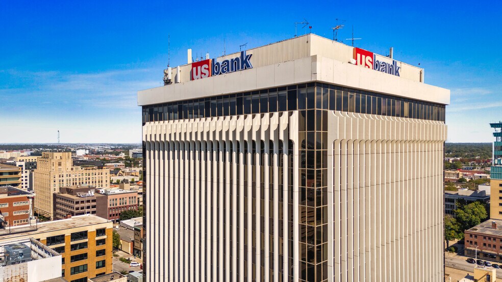 233 S 13th St, Lincoln, NE à vendre - Photo de l’immeuble – Image 3 sur 22