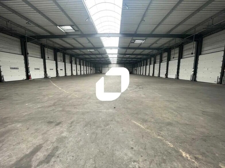 Local d’activités dans Bruges à louer - Photo de l’immeuble – Image 1 sur 6