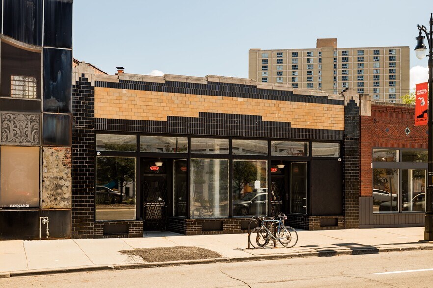 1480 Gratiot Ave, Detroit, MI à vendre - Photo de l’immeuble – Image 2 sur 5