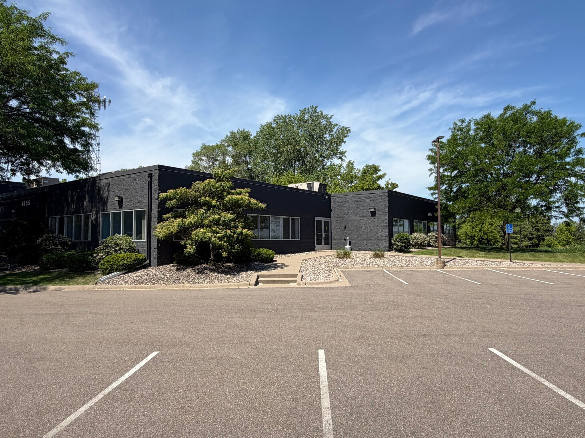 4155 Old Sibley Memorial Hwy, Eagan, MN à vendre Photo de l’immeuble– Image 1 sur 38