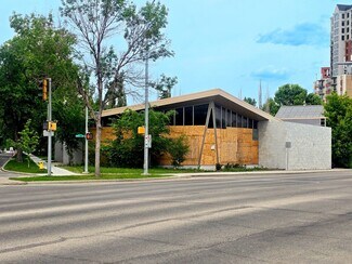 Plus de détails pour 10351 92 St NW, Edmonton, AB - Bureau à vendre