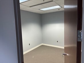 200 Lake Dr E, Cherry Hill, NJ à louer Photo intérieure– Image 2 sur 15