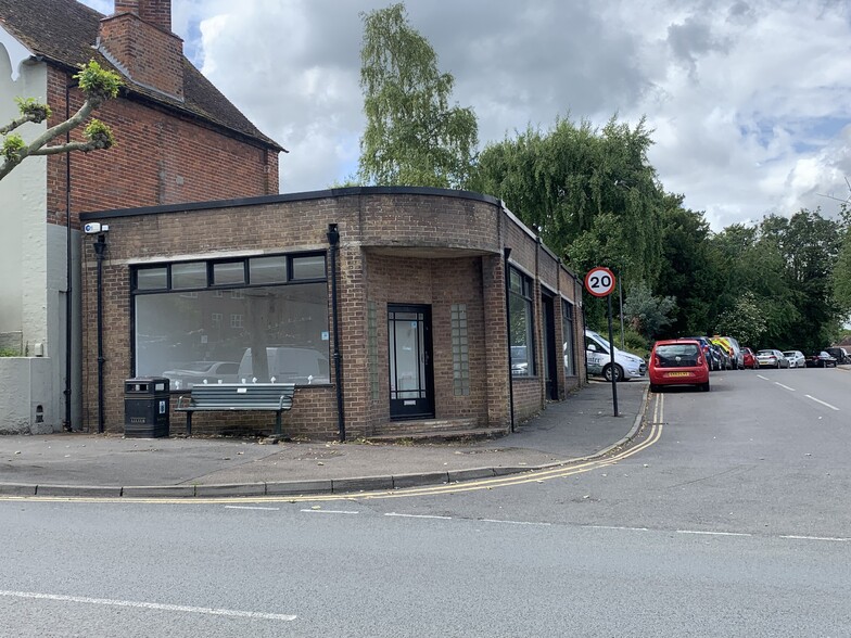 77A High St, Saffron Walden à louer - Photo de l’immeuble – Image 3 sur 5