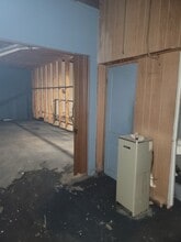 2522 E Truman Rd, Kansas City, MO à louer Photo intérieure– Image 2 sur 4