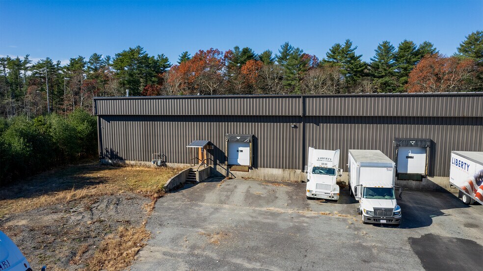 6 Little Brook Rd, Wareham, MA à louer - Photo de l’immeuble – Image 3 sur 6