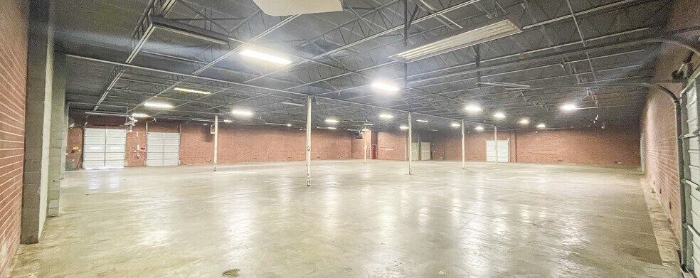 944 S Elm St, Greensboro, NC à louer - Photo intérieure – Image 3 sur 4