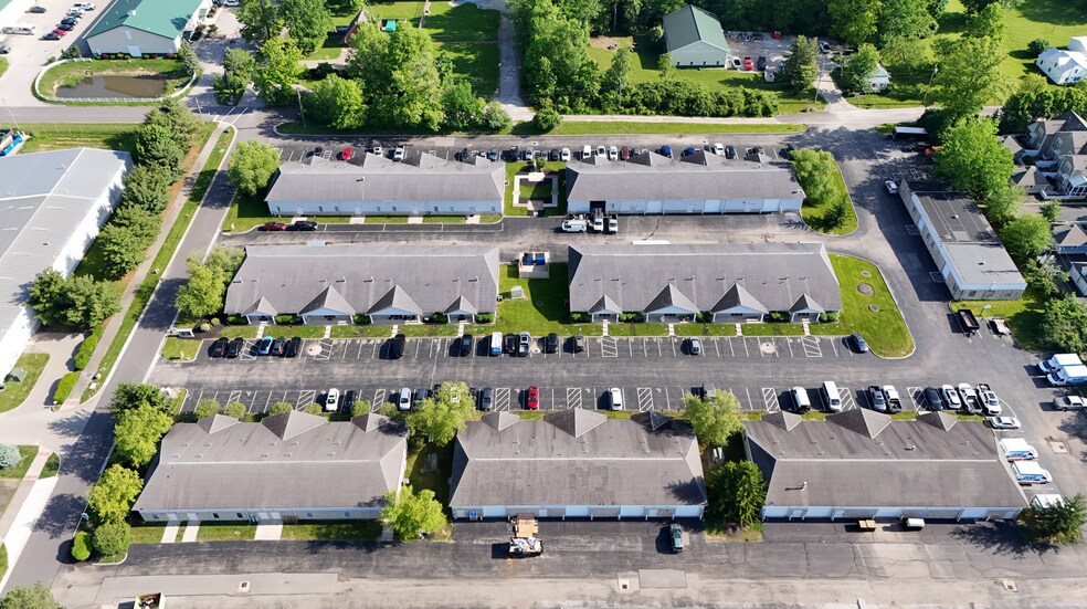 10-106 Village Pointe Dr, Powell, OH à louer - Photo de l’immeuble – Image 2 sur 24