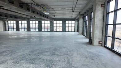 150 E 4th Pl, Sioux Falls, SD à louer Photo intérieure– Image 2 sur 4