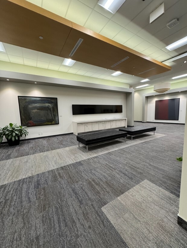 100 Milverton Dr, Mississauga, ON à louer Photo intérieure– Image 1 sur 4