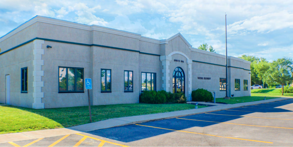 3010 W 18th Ave, Emporia, KS à vendre - Photo de l’immeuble – Image 1 sur 4
