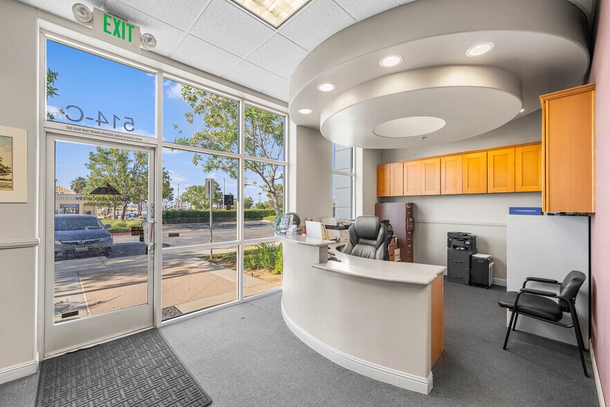 514 Commerce Ave, Palmdale, CA à vendre - Photo de l’immeuble – Image 2 sur 73