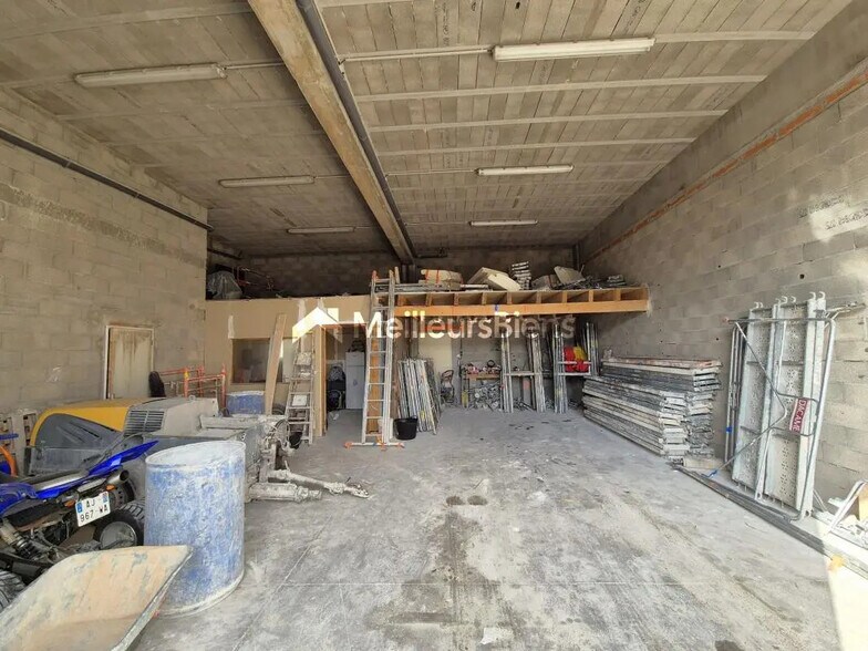 Local d'activités dans Bompas à vendre - Photo intérieure – Image 2 sur 5