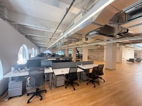 351 California St, San Francisco, CA à louer Photo intérieure– Image 1 sur 14