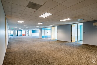 2100 Powell St, Emeryville, CA à louer Photo intérieure– Image 2 sur 26