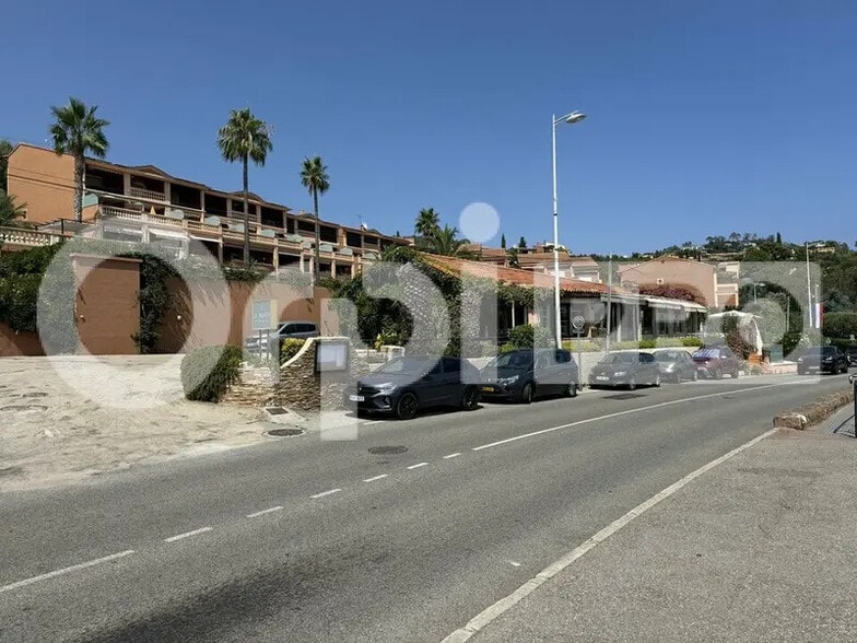Local d'activités dans Théoule-sur-Mer à vendre - Photo de l’immeuble – Image 1 sur 5