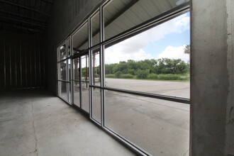 2401 S Shary Rd, Mission, TX à louer Photo de l’immeuble– Image 2 sur 3
