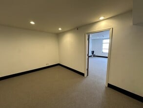 950 Gilman St, Berkeley, CA à louer Photo intérieure– Image 1 sur 3