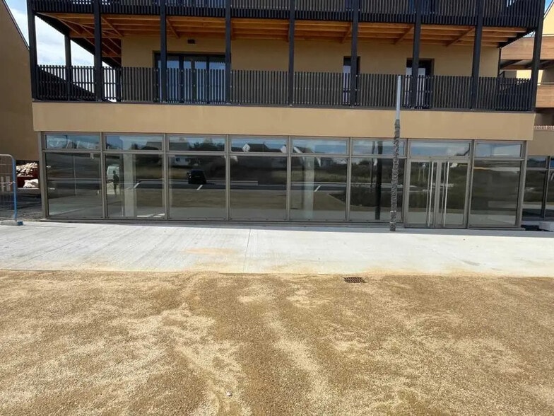 Local commercial dans Guérande à vendre - Photo de l’immeuble – Image 2 sur 4