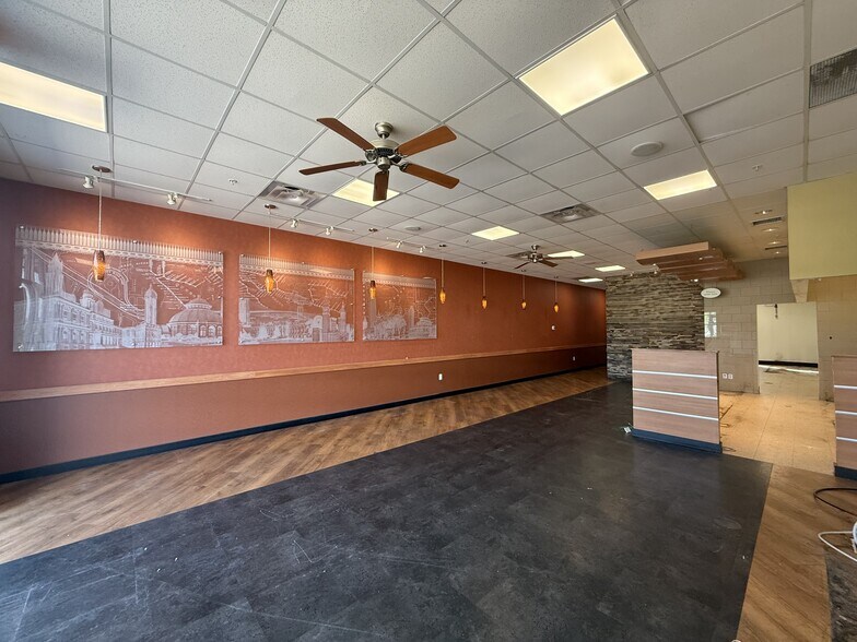 780 Community Dr, North Liberty, IA à louer - Photo de l’immeuble – Image 3 sur 4