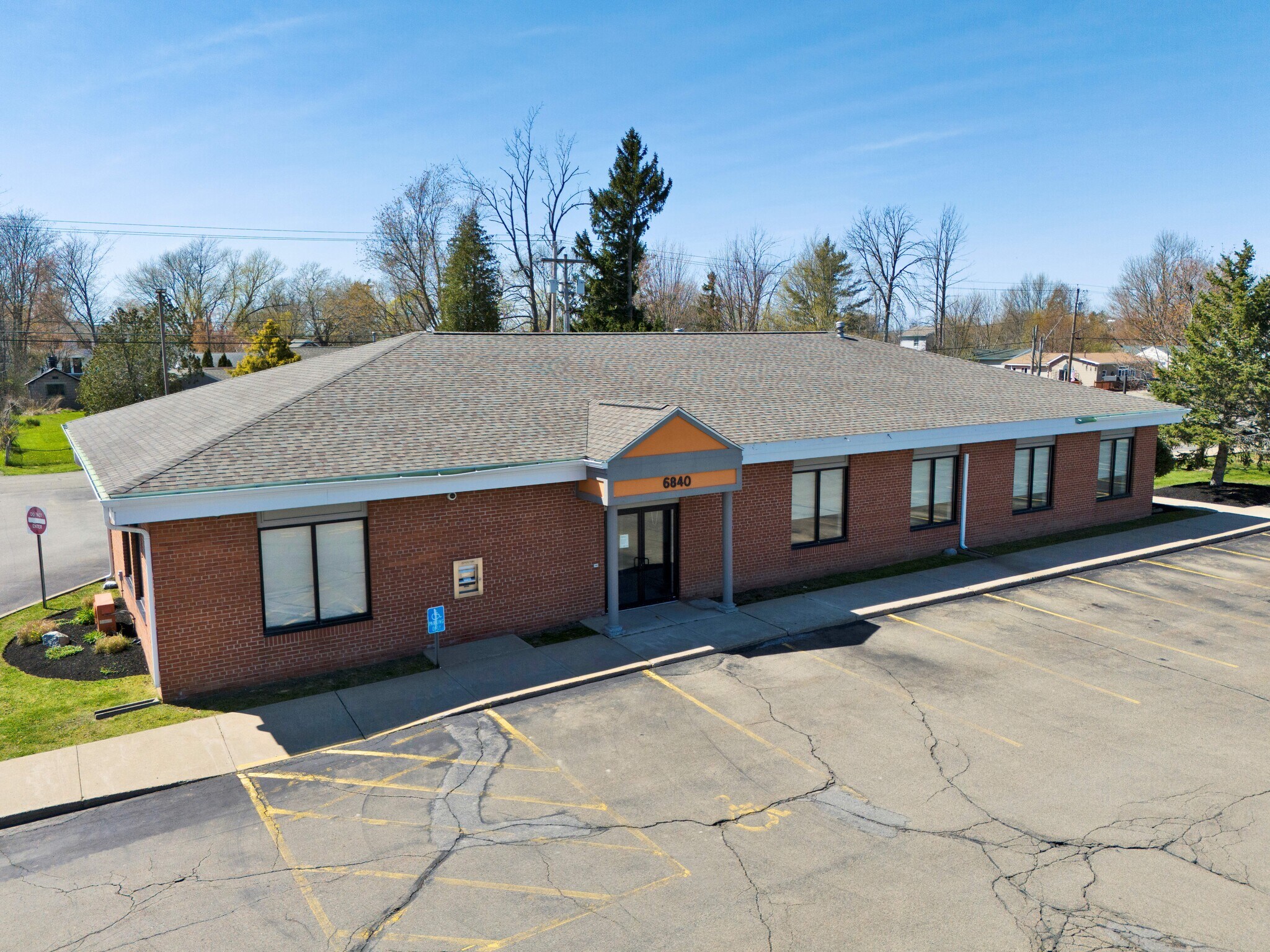 6840 Erie Rd, Derby, NY à louer Photo principale– Image 1 sur 16