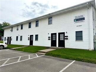 Plus de détails pour 250 E Water St, Slippery Rock, PA - Logement à vendre