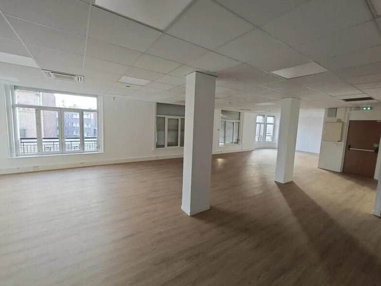 Bureau dans Lille à louer - Photo de l’immeuble – Image 2 sur 2