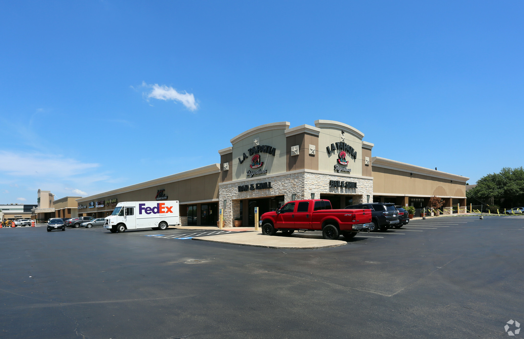 11920-11990 Westheimer Rd, Houston, TX à louer Photo de l’immeuble– Image 1 sur 8